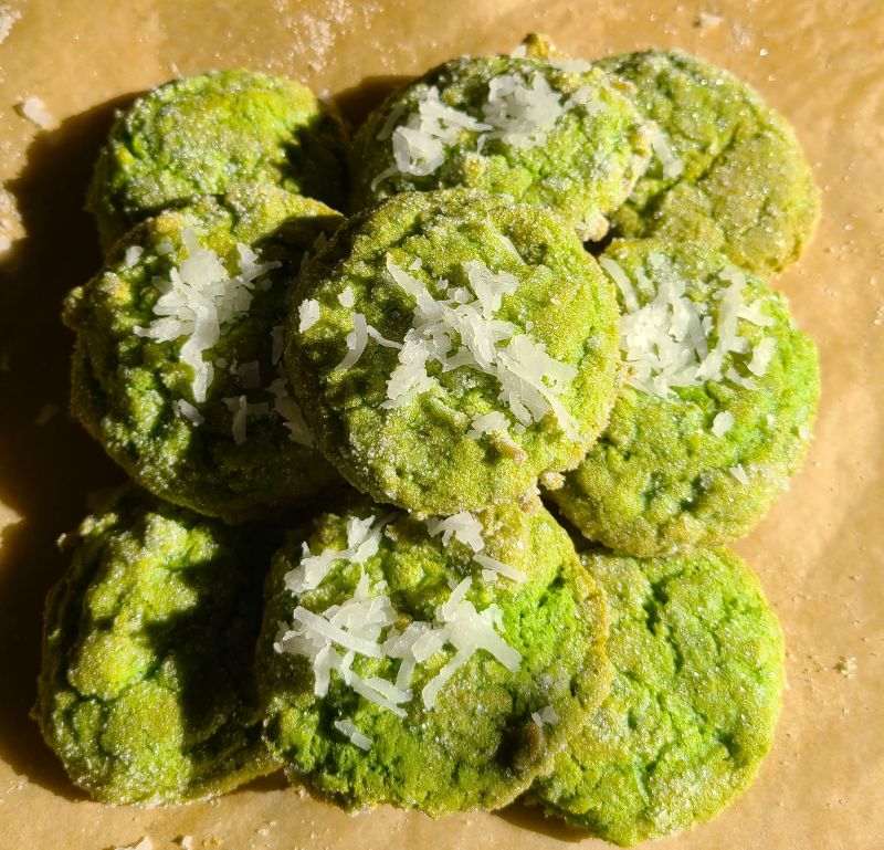 Pandan cactus flavored sugar cookies.
